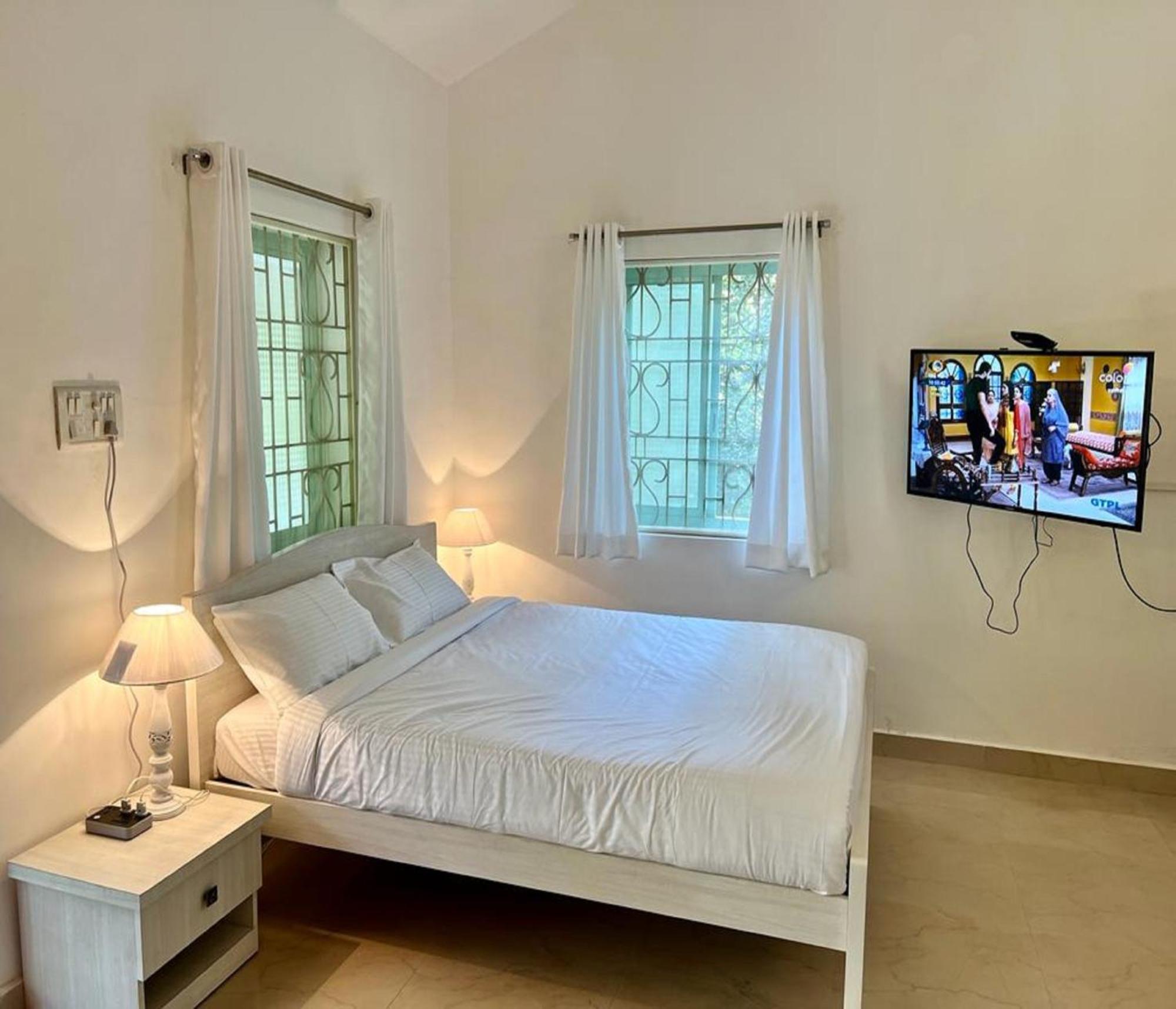 Lar Amorosa Boutique Hotel - Goa Калангут Экстерьер фото
