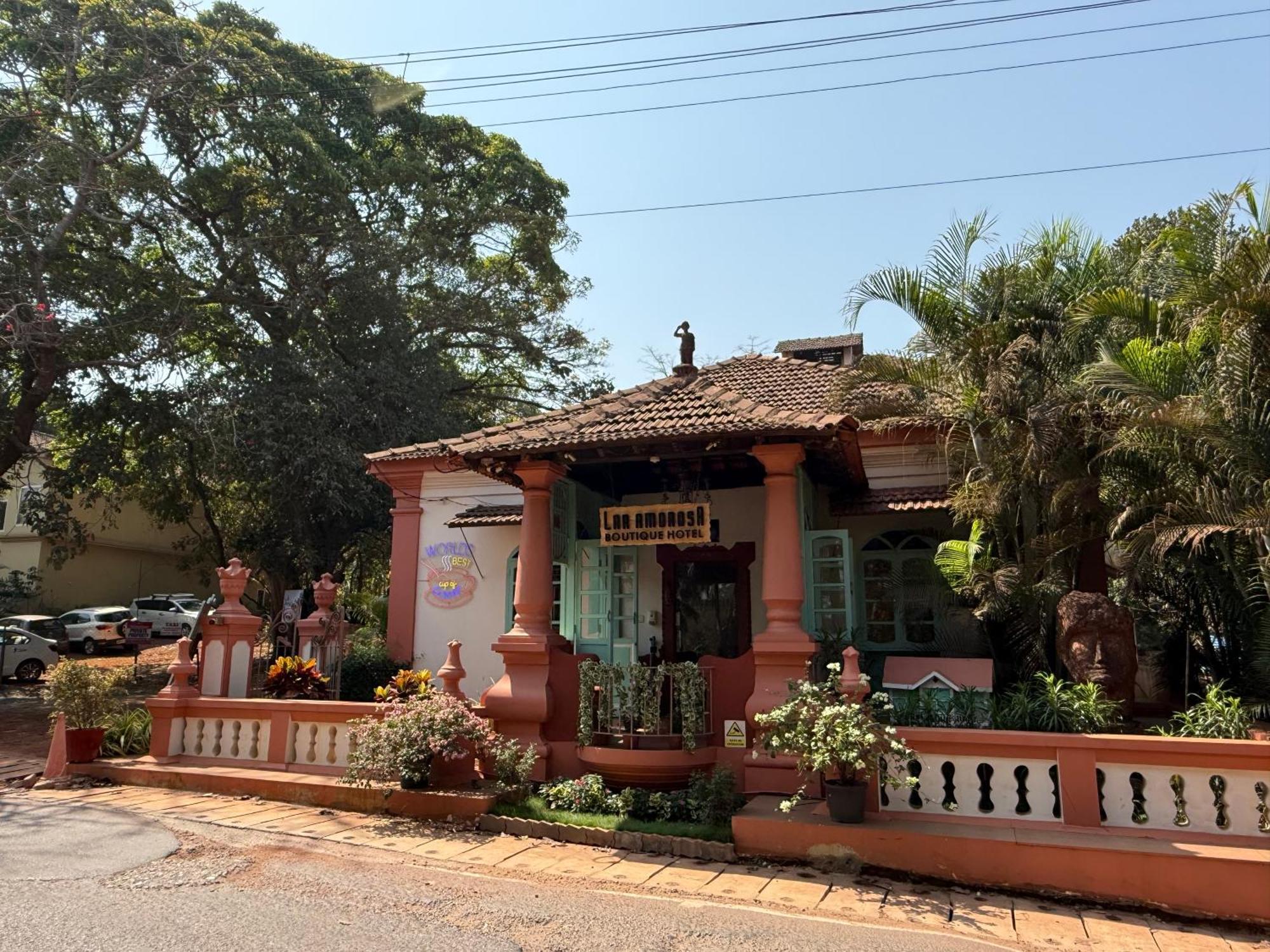 Lar Amorosa Boutique Hotel - Goa Калангут Экстерьер фото