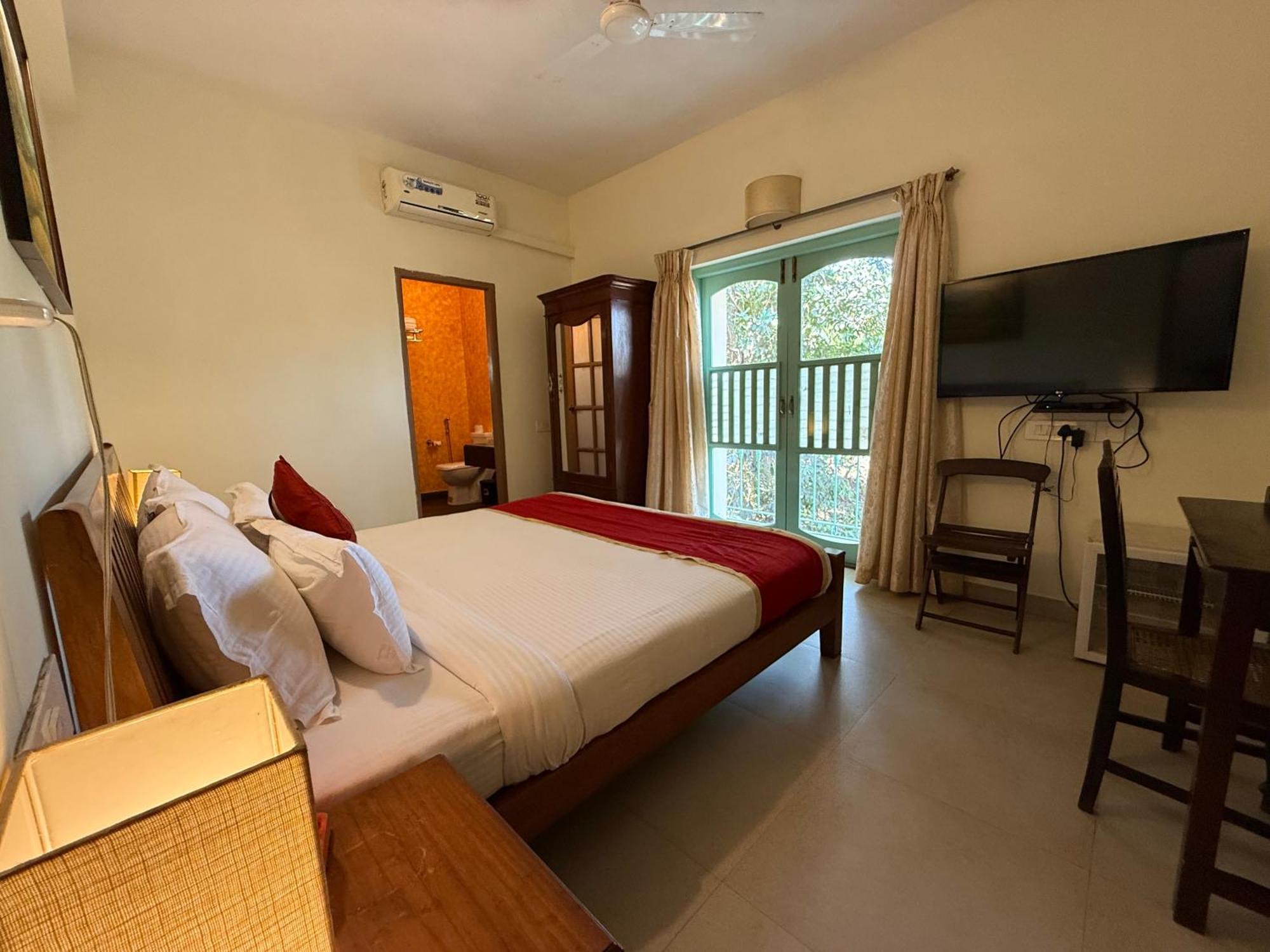 Lar Amorosa Boutique Hotel - Goa Калангут Экстерьер фото
