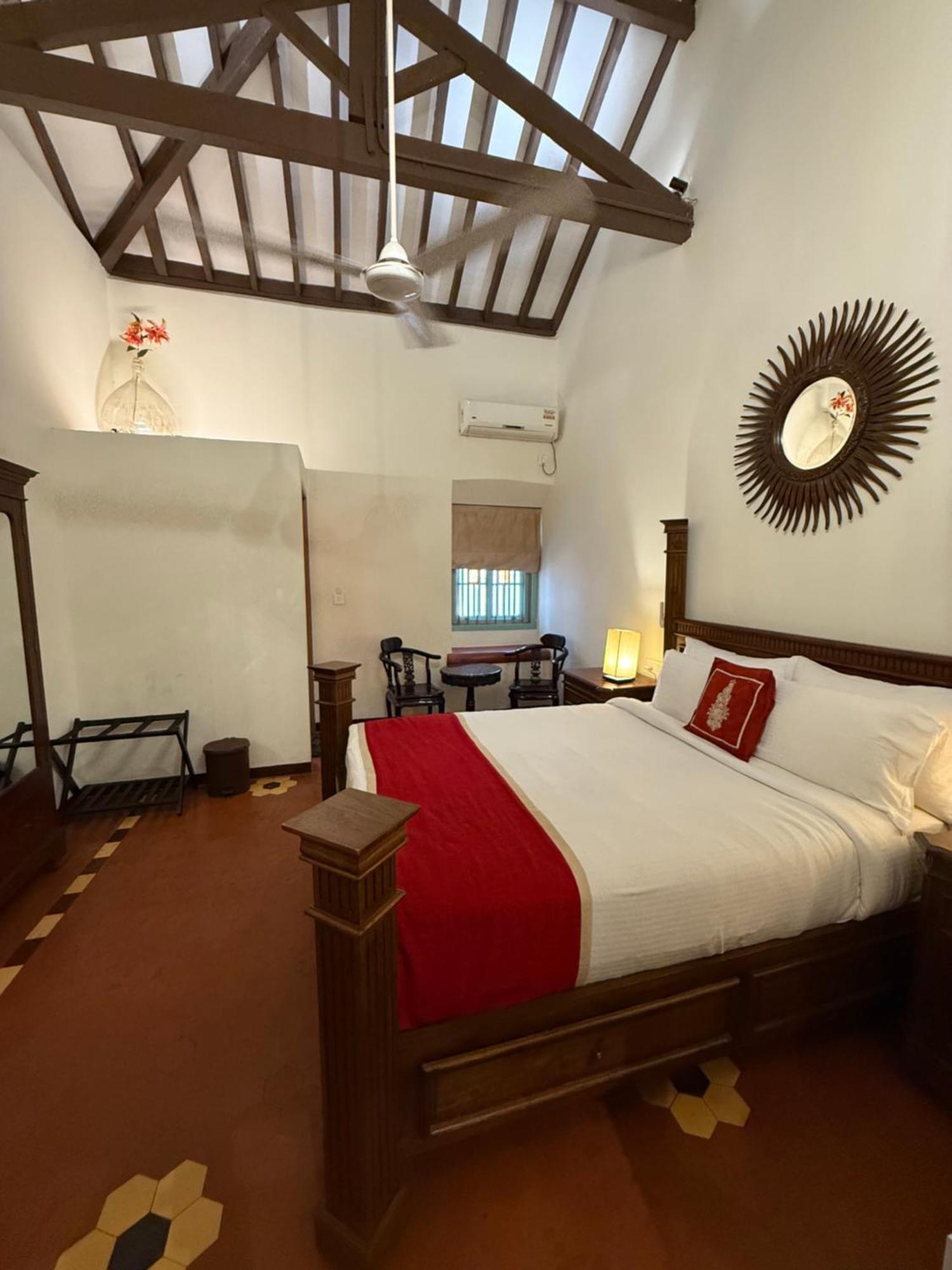 Lar Amorosa Boutique Hotel - Goa Калангут Экстерьер фото