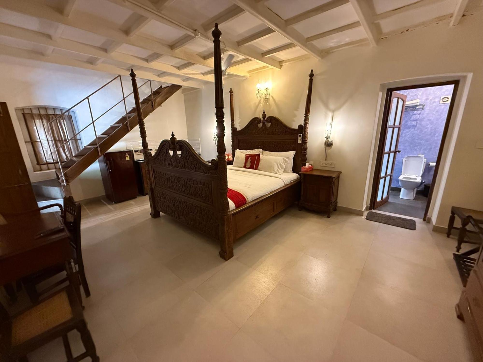 Lar Amorosa Boutique Hotel - Goa Калангут Экстерьер фото