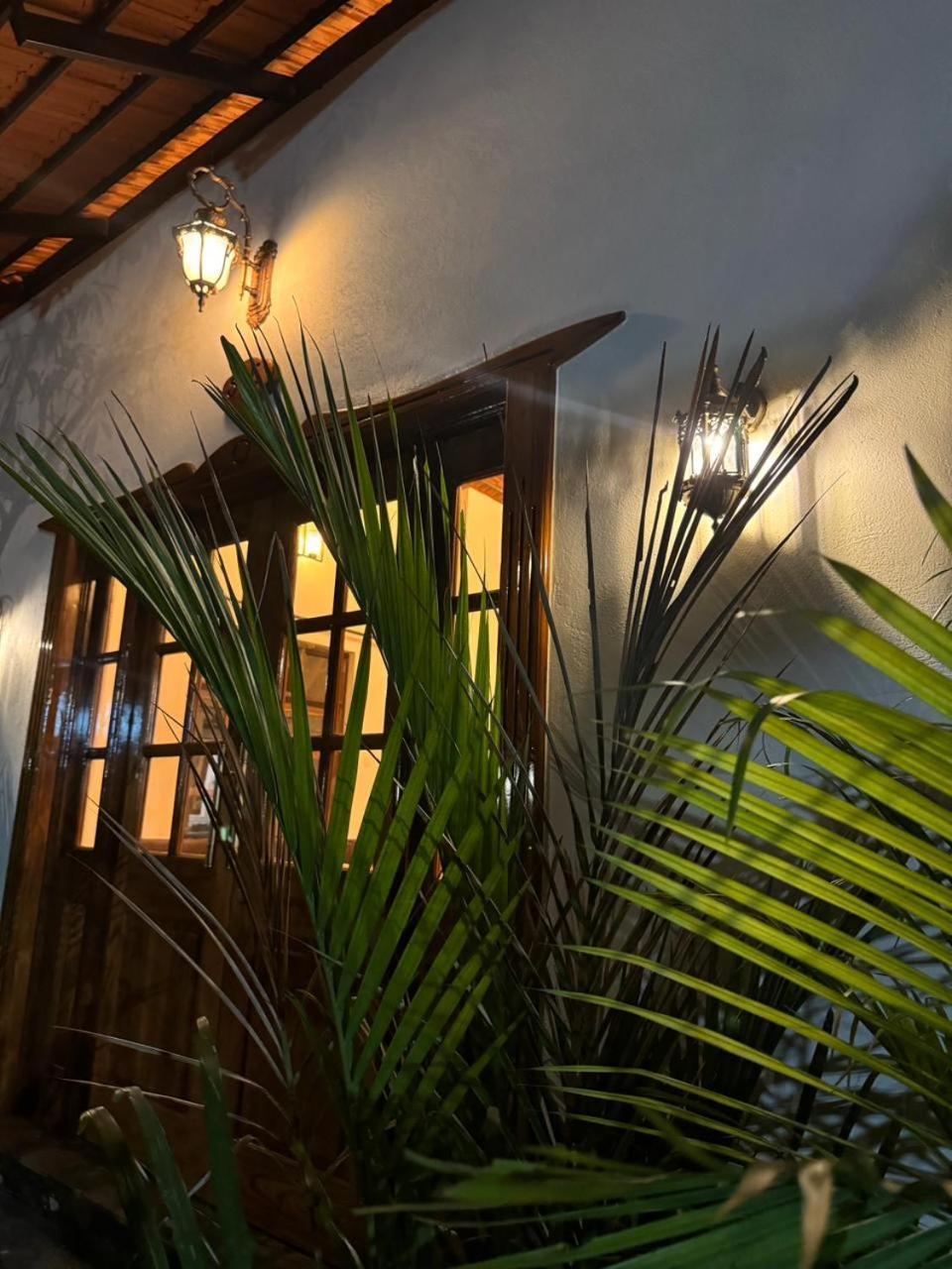 Lar Amorosa Boutique Hotel - Goa Калангут Экстерьер фото