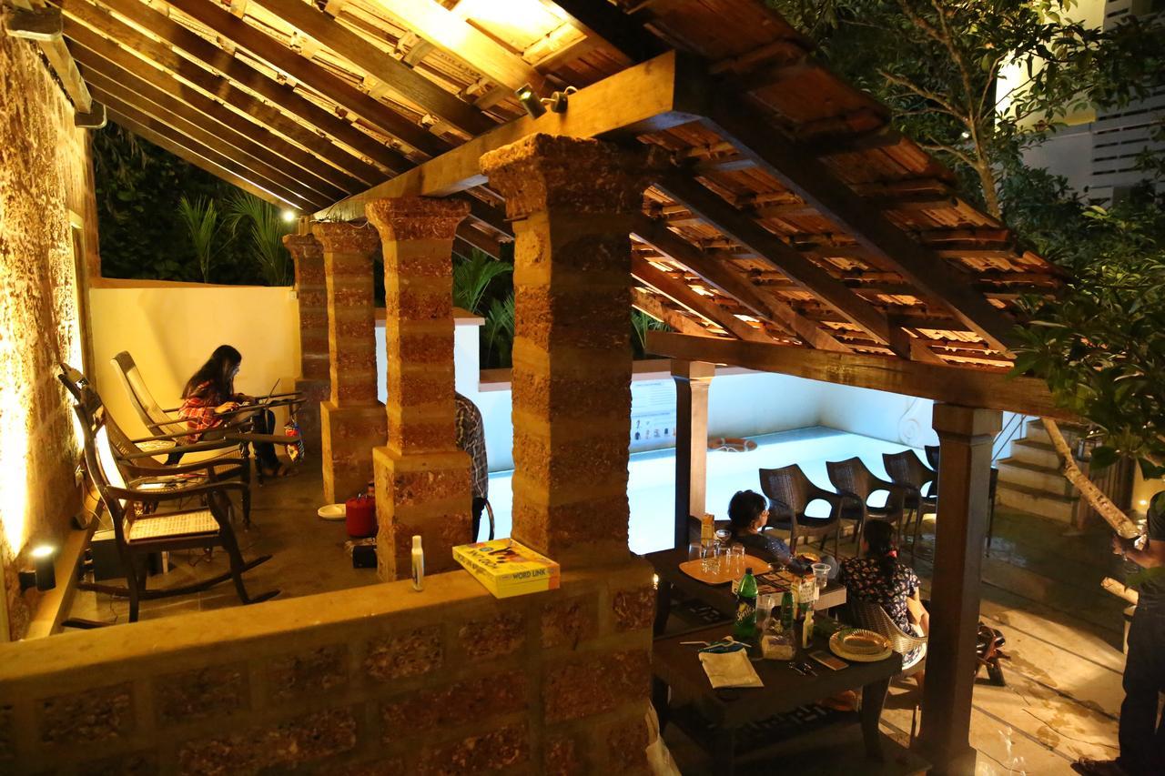 Lar Amorosa Boutique Hotel - Goa Калангут Экстерьер фото